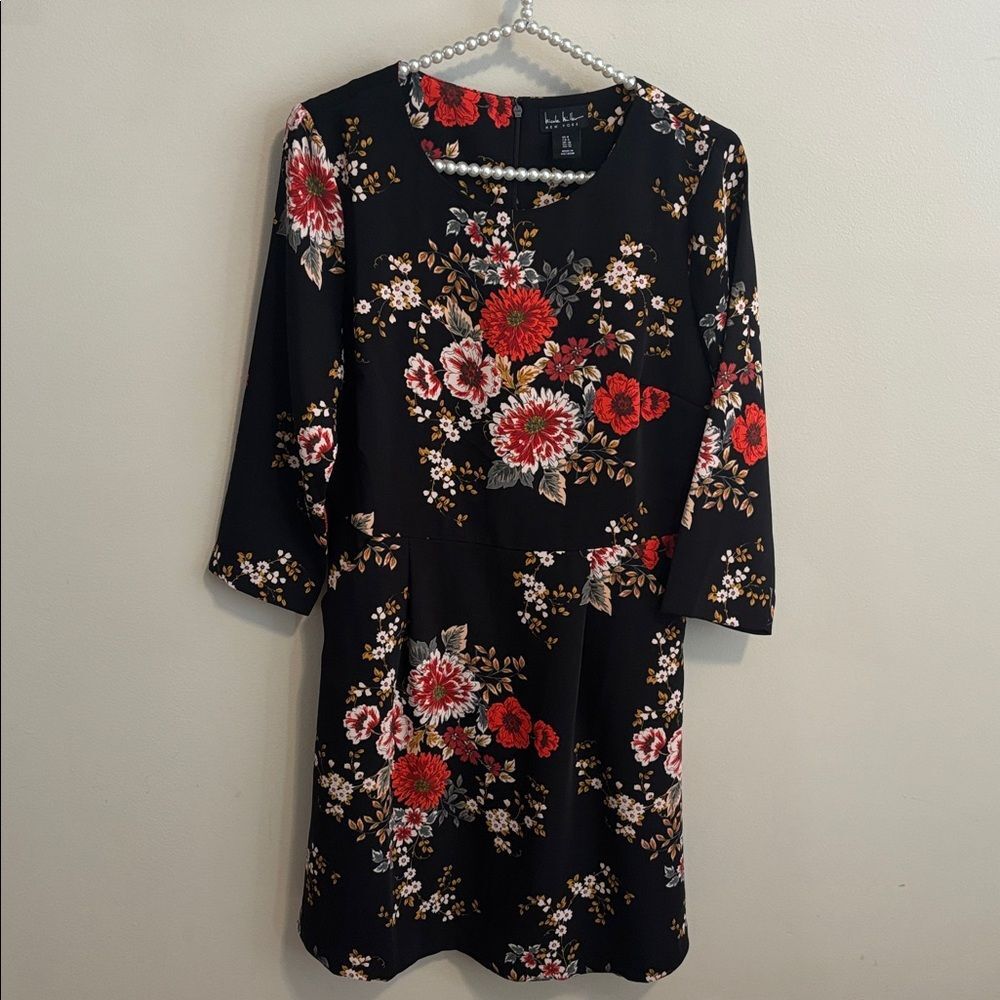 Nicole Miller Black Floral Dress size 6